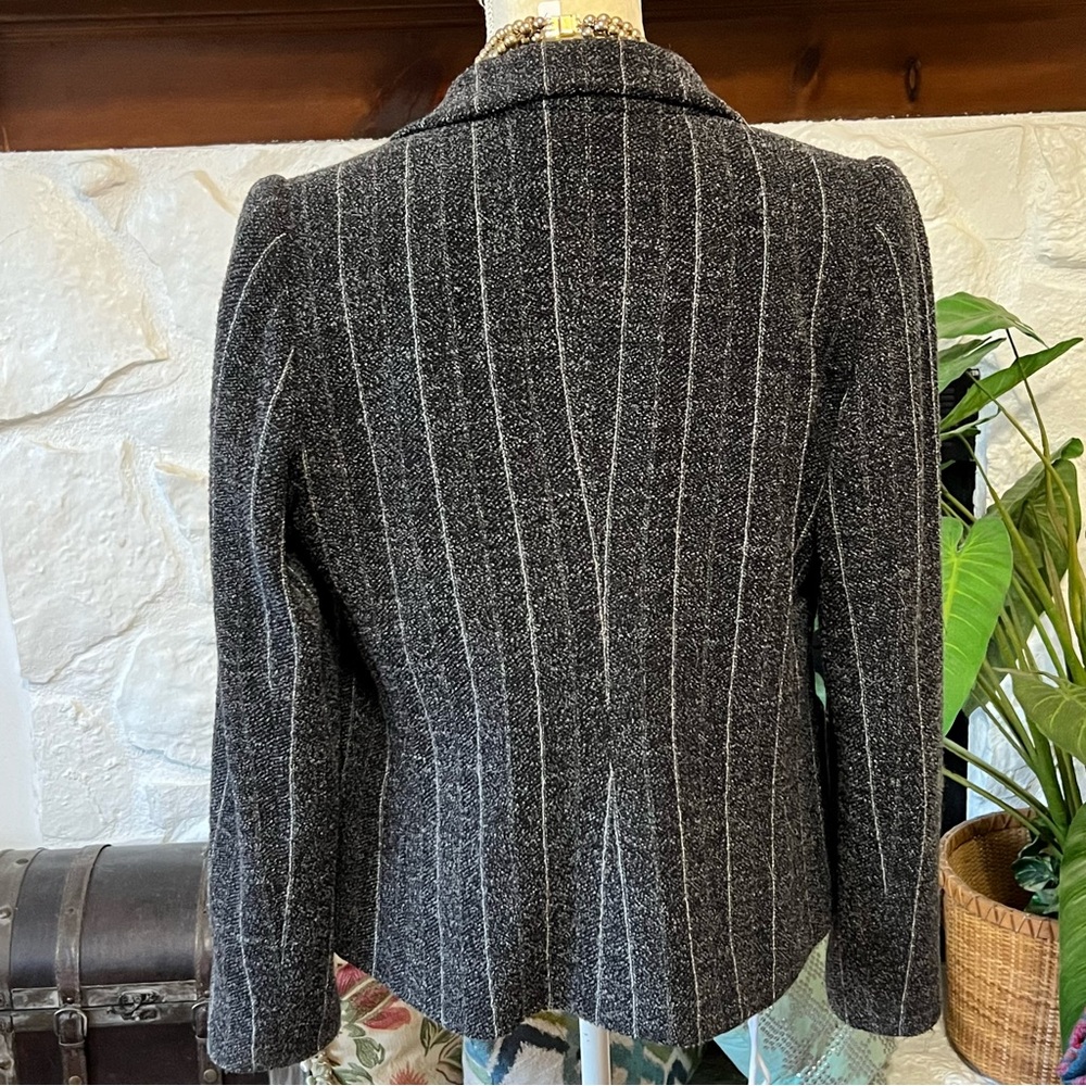 Armani Collezioni Gray Pinstripe Blazer Jacket Wool size 12 - Picture 4 of 10
